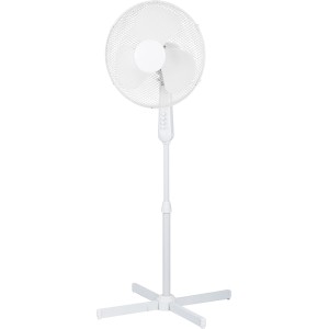 Fehér álló ventilátor, Ø 40 cm, magasság 120 cm, állítható teleszkópos rúddal és talppal.