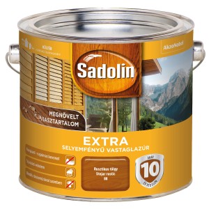Sadolin időjárásálló festék doboza, Rusztikus tölgy színben. Ideális kültéri használatra.