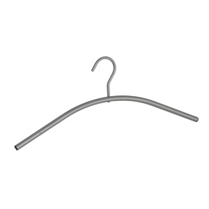 Ezüst színű ruhafogas textil tároláshoz.