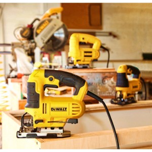 Dewalt Dekopírfűrész 650 W DWE349-QS