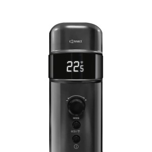 Közelkép egy fekete, elektromos t.b.t. ventilátoros fűtőtestről digitális kijelzővel.