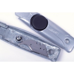Wolfcraft multi-pengés kés félhold alakú pengével, fém ház, pengecsere szorító gombbal.