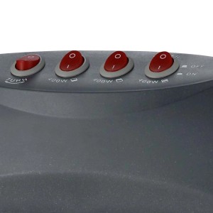 Közelkép az 1200 W-os halogén hősugárzó kapcsolóiról a teljesítmény és az oszcilláció beállításához.