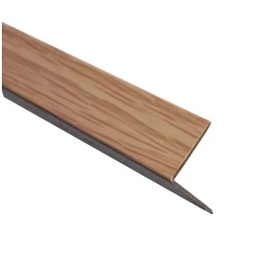 Döllken műanyag sarokprofil 30x30 mm tölgy dekorral fal- és padlólezáráshoz.