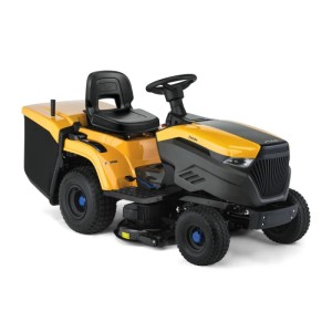 Stiga Estate 384e akkumulátoros fűnyíró traktor fűgyűjtővel, sárga/fekete. Ráülős fűnyíró a hatékony fűnyíráshoz.