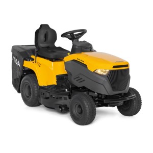 Sárga Stiga Estate 384 M fűnyíró traktor fűgyűjtővel. Kompakt fűnyíró traktor 3000 m²-ig terjedő kertekhez.