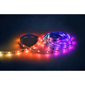Eglo LED szalag RGBIC, 3 m, színváltással és távirányítóval. Okos világítás hangulatos megvilágításhoz.