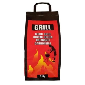 2,5 kg-os zsák faszén lángokkal és grillmester nyomattal. Alkalmas Grillgyújtók & tüzelőanyagok.