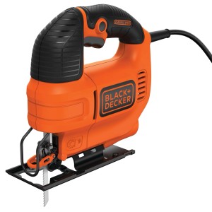 Narancs-fekete Black+Decker dekopírfűrész változtatható sebességgel.