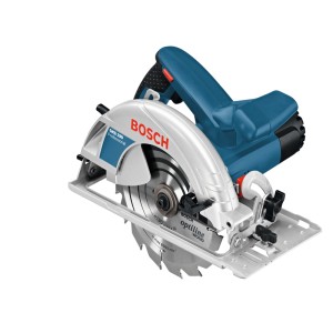 Bosch Professional GKS 190 kézi körfűrész, kék-ezüst, 190 mm-es fűrészlappal precíz favágáshoz.