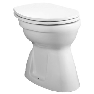 Fehér álló WC a WC-szettek termékcsaládból.