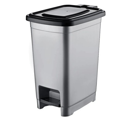 Műanyag pedálos szemetes 25 l