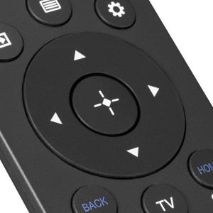 Közelkép: Hama univerzális távirányító Sony TV-khez, navigációs kereszt és alkalmazás gombok.