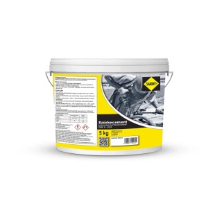 Vödör 5 kg Sakret cementtel és habarccsal, alkalmas építési és javítási munkákhoz.