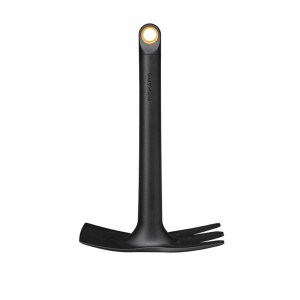 Fiskars Solid kombinált kapa, 32 cm, fekete, kerti és talajmunkákhoz.