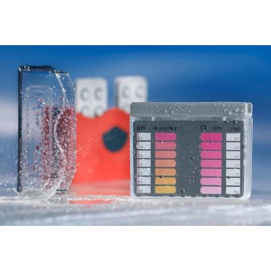 Summer Fun Pool Tester: Vízvizsgáló készlet klór módszerrel és utántöltő tablettákkal (2x30 darab) klór/pH méréshez.