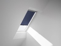 VELUX RHL roletta kampós 9050 szín 55 cm széles ablakra