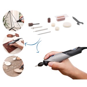 Dremel Stylo+ multifunkciós szerszám kézben, tartozékokkal. Üveg, bőr gravírozását és fa faragását mutatja.