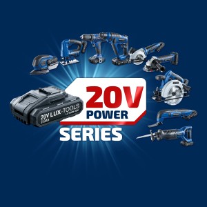 LUX Li-Ion akkumulátor 20V/2Ah a 20V Power Series szerszámaival a háttérben.