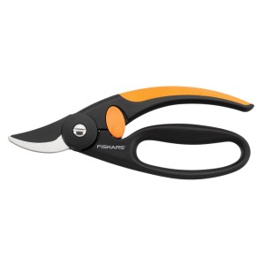 Fiskars Bypass Elegance P44 metszőolló ergonomikus markolattal és tapadásmentes pengével.